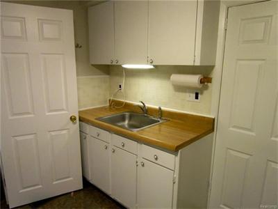 421 Poplar