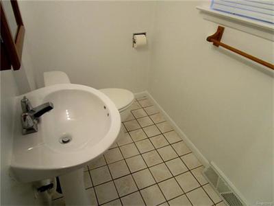 421 Poplar