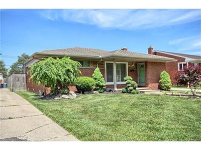 14730 Balsam Southgate, MI 48195