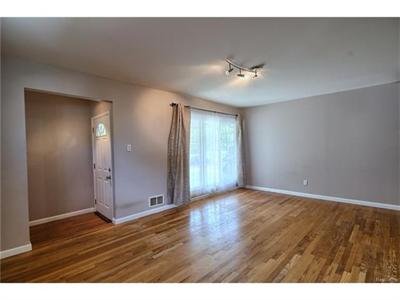 14730 Balsam Southgate, MI 48195