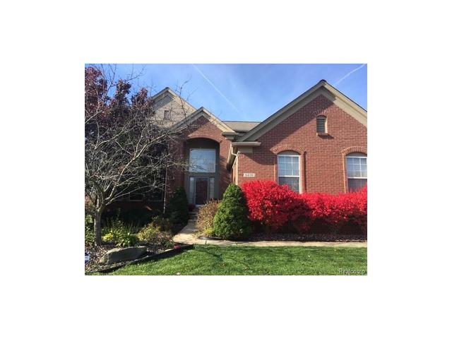 8935 Creekway Dr