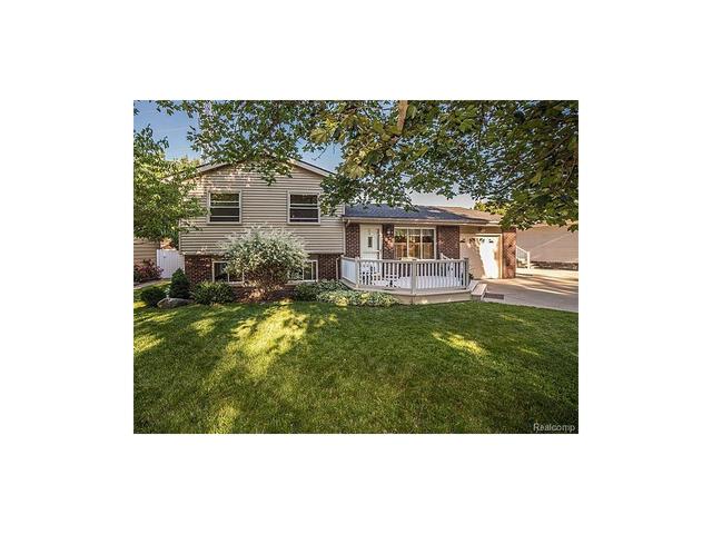 671 W Clark Rd