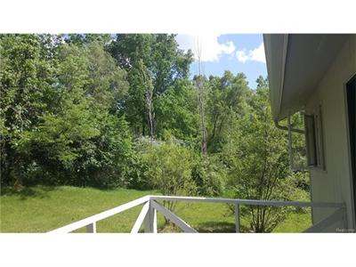 For Sale: 6031 Deer Crk Ypsilanti, MI 48197