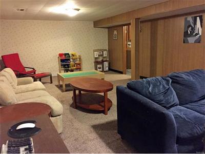 For Sale: 1310 Parkwood Ypsilanti, MI 48198