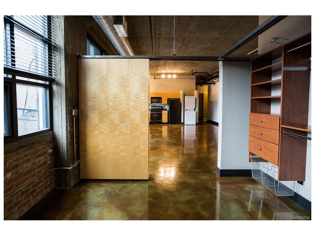 460 W Canfield St #208