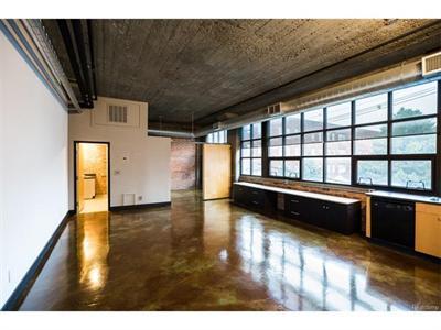 460 W Canfield