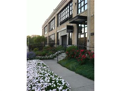 460 W Canfield