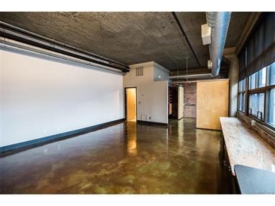 460 W Canfield