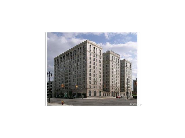 2915 John R St #211