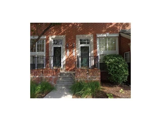 2915 John R St #211