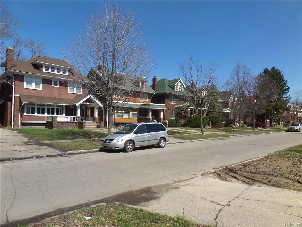 5066 Hillsboro