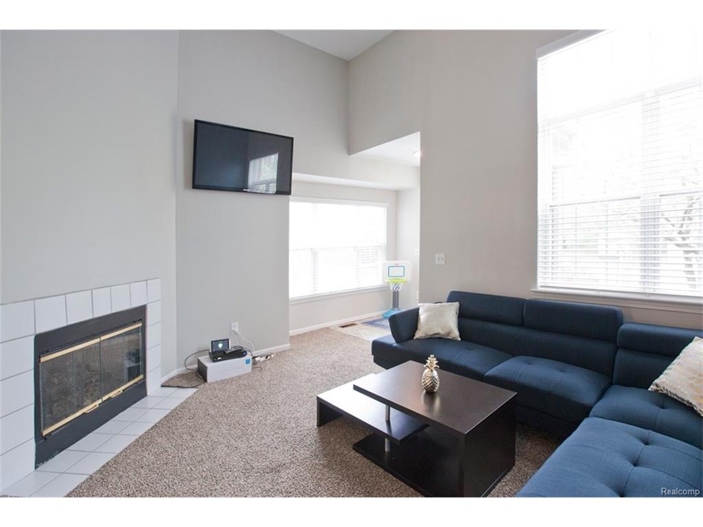1300 E Lafayette #306