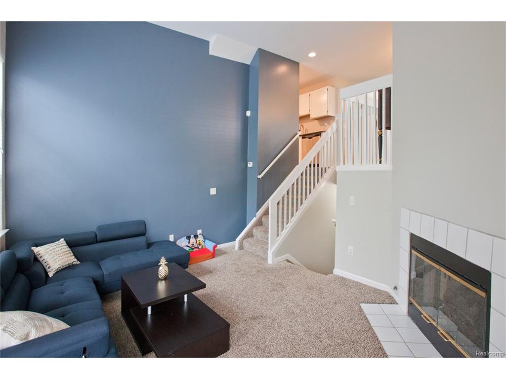 1300 E Lafayette #306