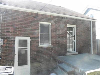 5734 Beaconsfield