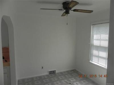 5734 Beaconsfield