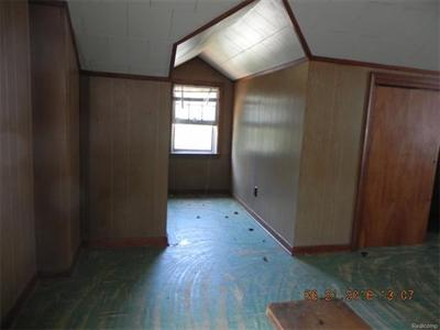 5734 Beaconsfield