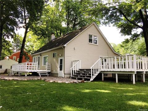 19716 Lancaster St