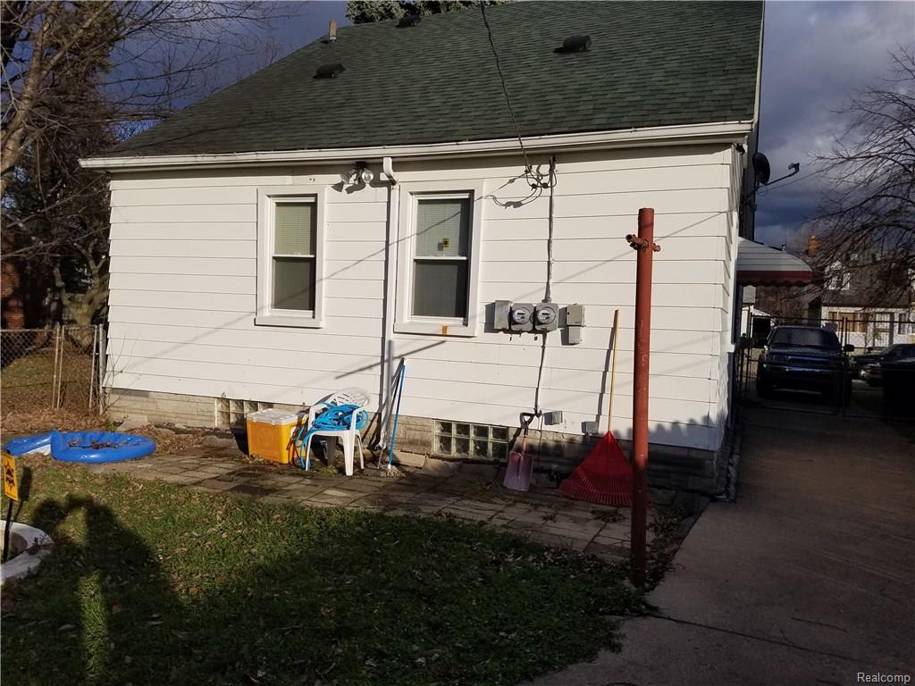 8505 Evergreen Ave