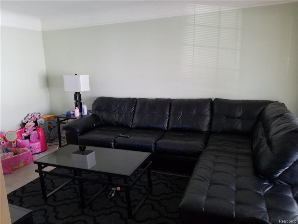 8505 Evergreen Ave