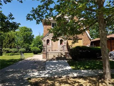 7467 Mansfield Detroit, MI 48228
