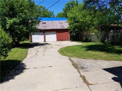 7467 Mansfield Detroit, MI 48228