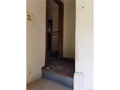 7467 Mansfield Detroit, MI 48228