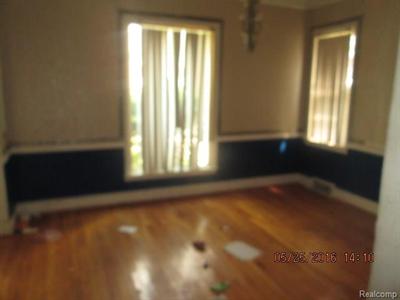 19473 Ward Detroit, MI 48235