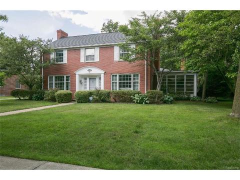 731 N Oxford Rd
