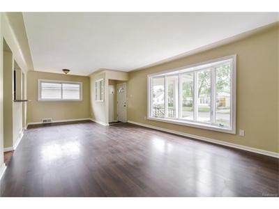For Sale: 18649 Centralia Redford, MI 48240