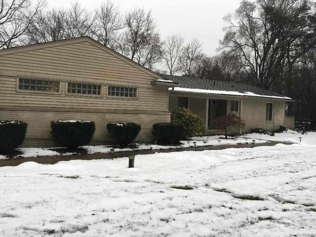 2136 Rhine Rd