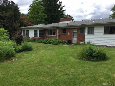 199 S Cranbrook Cross Bloomfield Hills, MI 48301