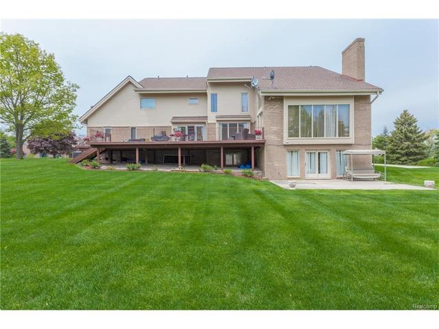 3882 Pine Harbor Dr