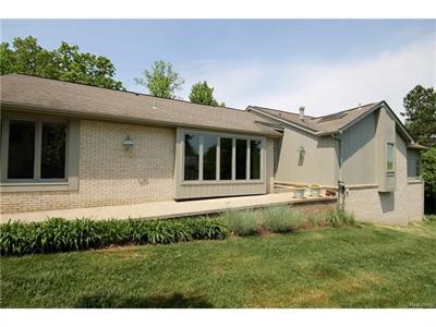 For Sale: 2298 Cameo Lake Crse Bloomfield Hills, MI 48302