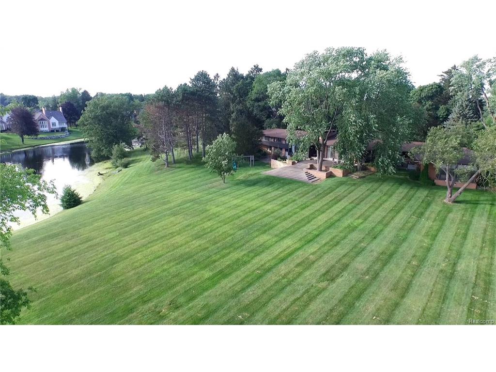 49684 Goulette Pointe Dr