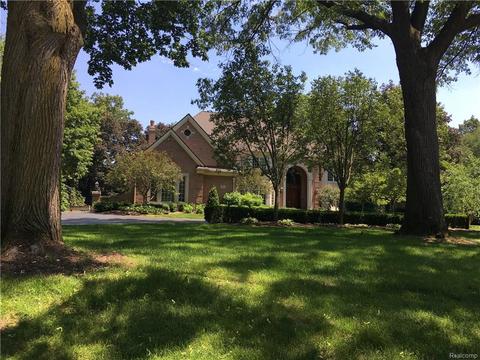 975 Sunningdale