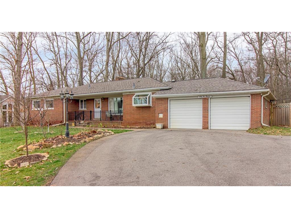 230 Winry Dr