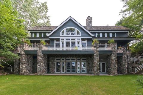 850 Lake Angelus Shrs