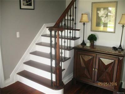 For Sale: 226 Slade Crse Rochester, MI 48307