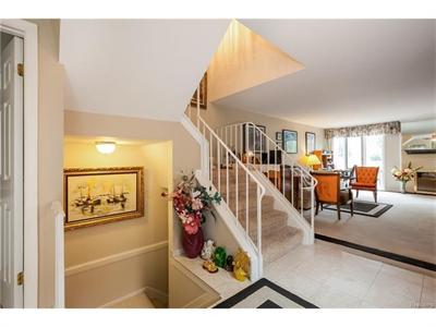 1265 Oakwood Crse