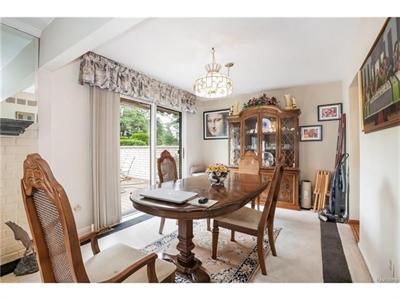 1265 Oakwood Crse