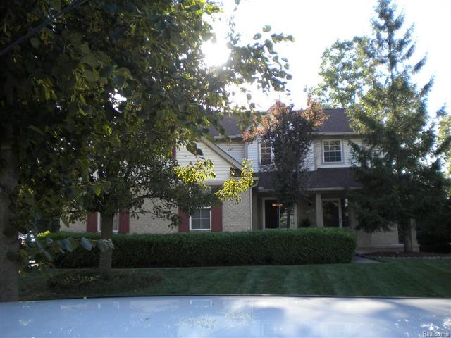779 Woodfield Way