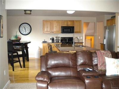 779 Woodfield