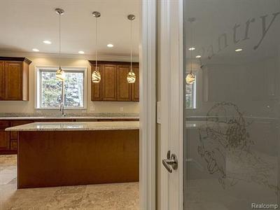 For Sale: 2143 Cattail Cir Rochester, MI 48309