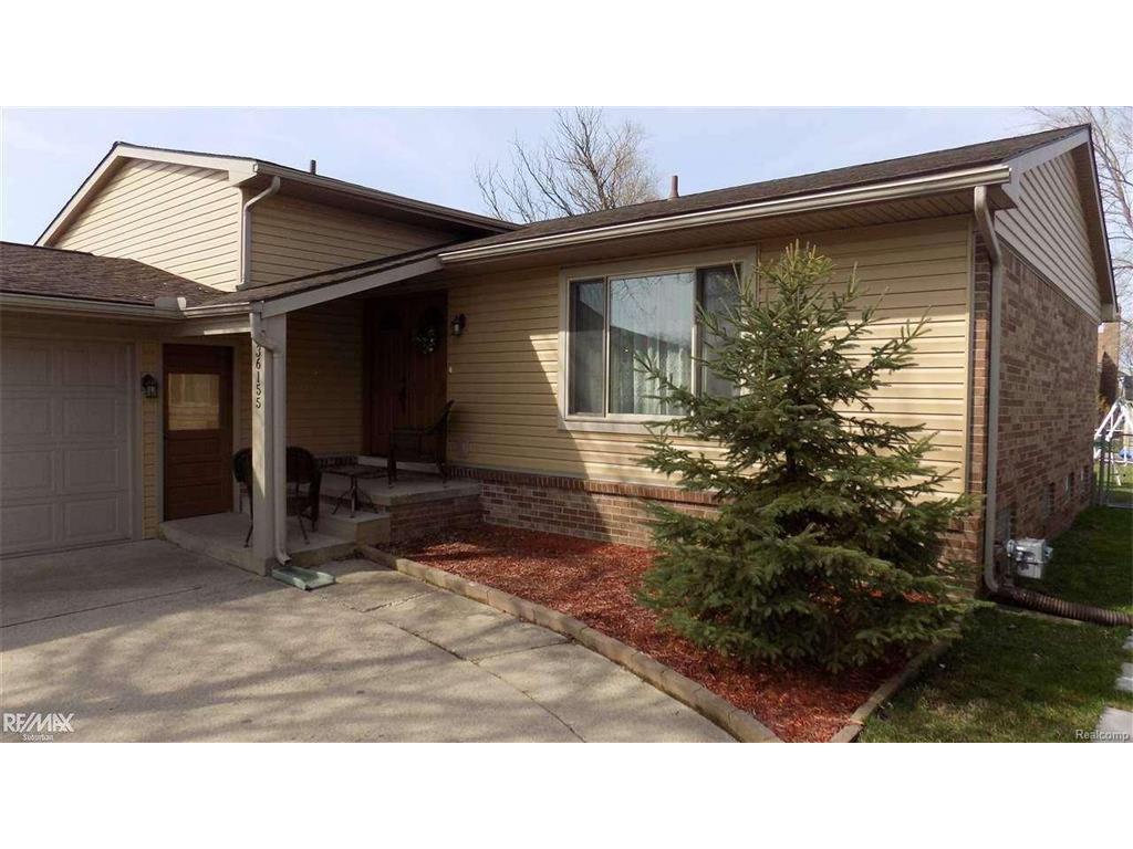 36202 Beverly Dr