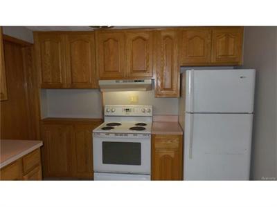 For Sale: 5636 Noll Sterling Heights, MI 48310