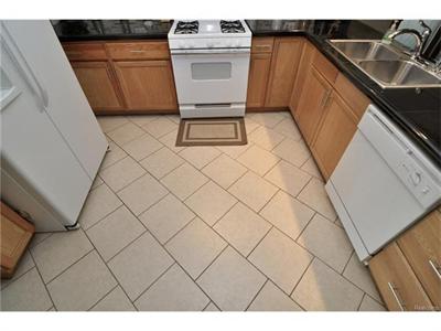 37532 Carpathia Sterling Heights, MI 48310