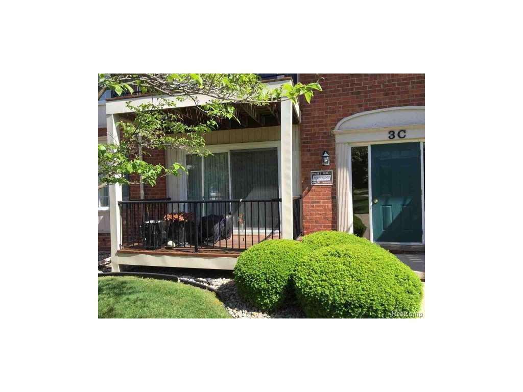 For Sold: 12041 Ina Dr Sterling Heights, MI 48312