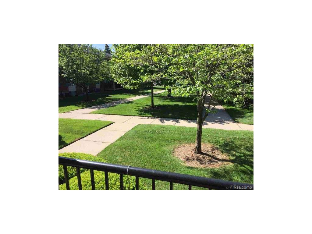 For Sold: 12041 Ina Dr Sterling Heights, MI 48312
