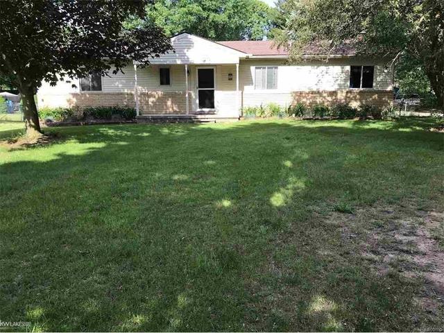 49301 Schoenherr Rd