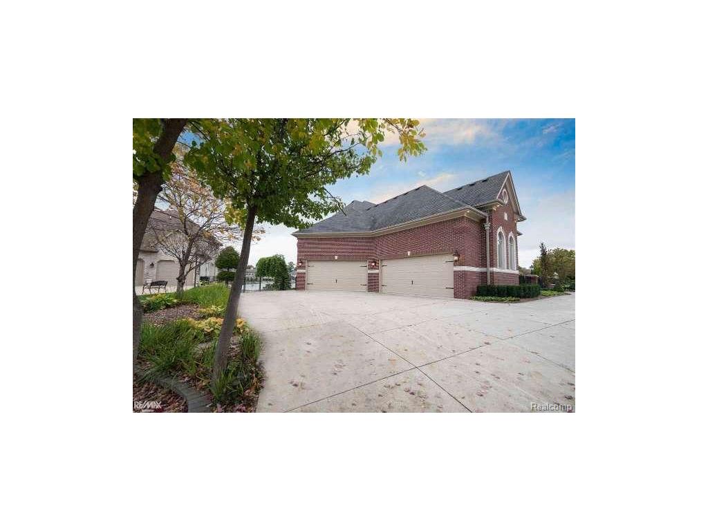 54400 Queensborough